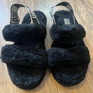 UGG "oh yeah" slipper W9